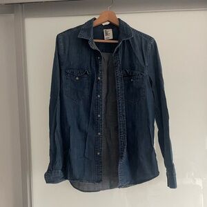 EUC H&M Indigo Chambray Denim 100% Cotton Button Down Size S Small